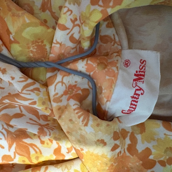 Skirt Set - Picture 3 of 3